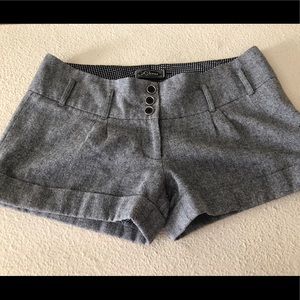 Guess tailored shorts